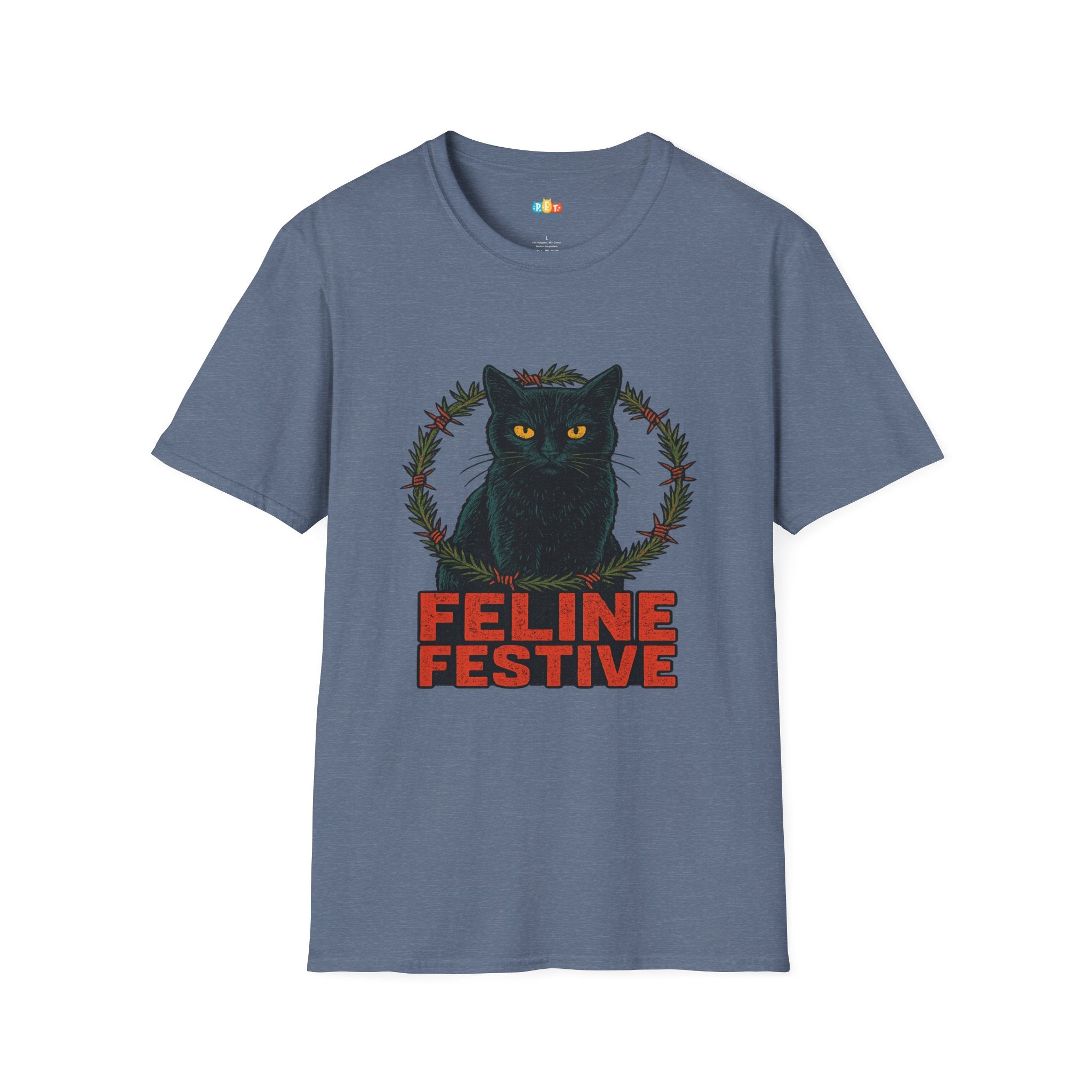 Feline Festive Christmas T-Shirt - Black Cat Holiday Wreath Vintage Christmas Spirit Xmas Tee
