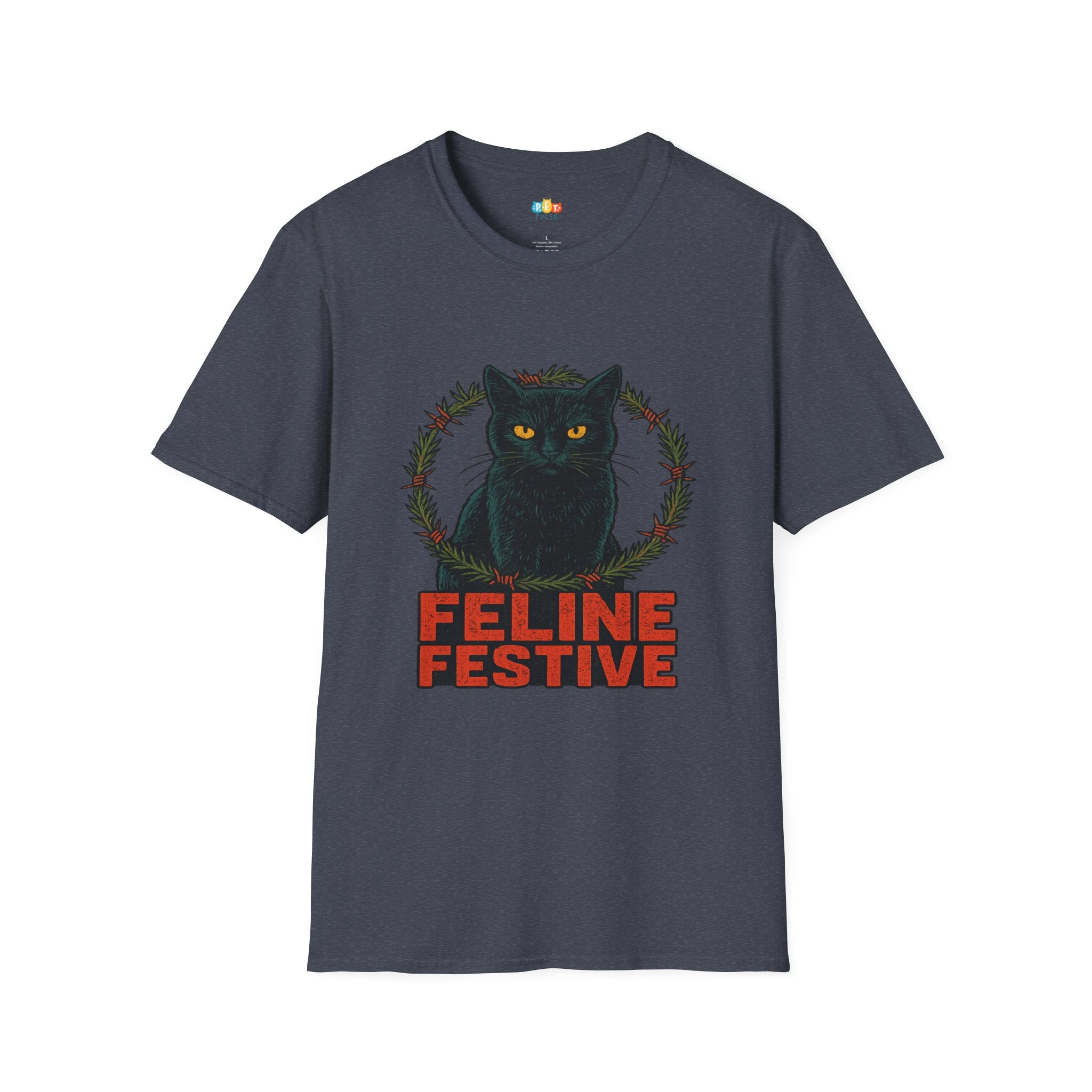 Feline Festive Christmas T-Shirt - Black Cat Holiday Wreath Vintage Christmas Spirit Xmas Tee