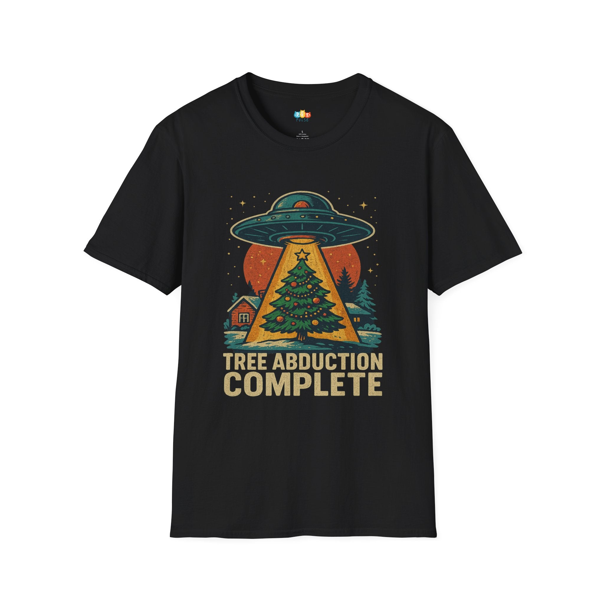 Tree Abduction Complete UFO Christmas T-Shirt - Funny Alien Holiday Beam Up Christmas Tree Space Tee