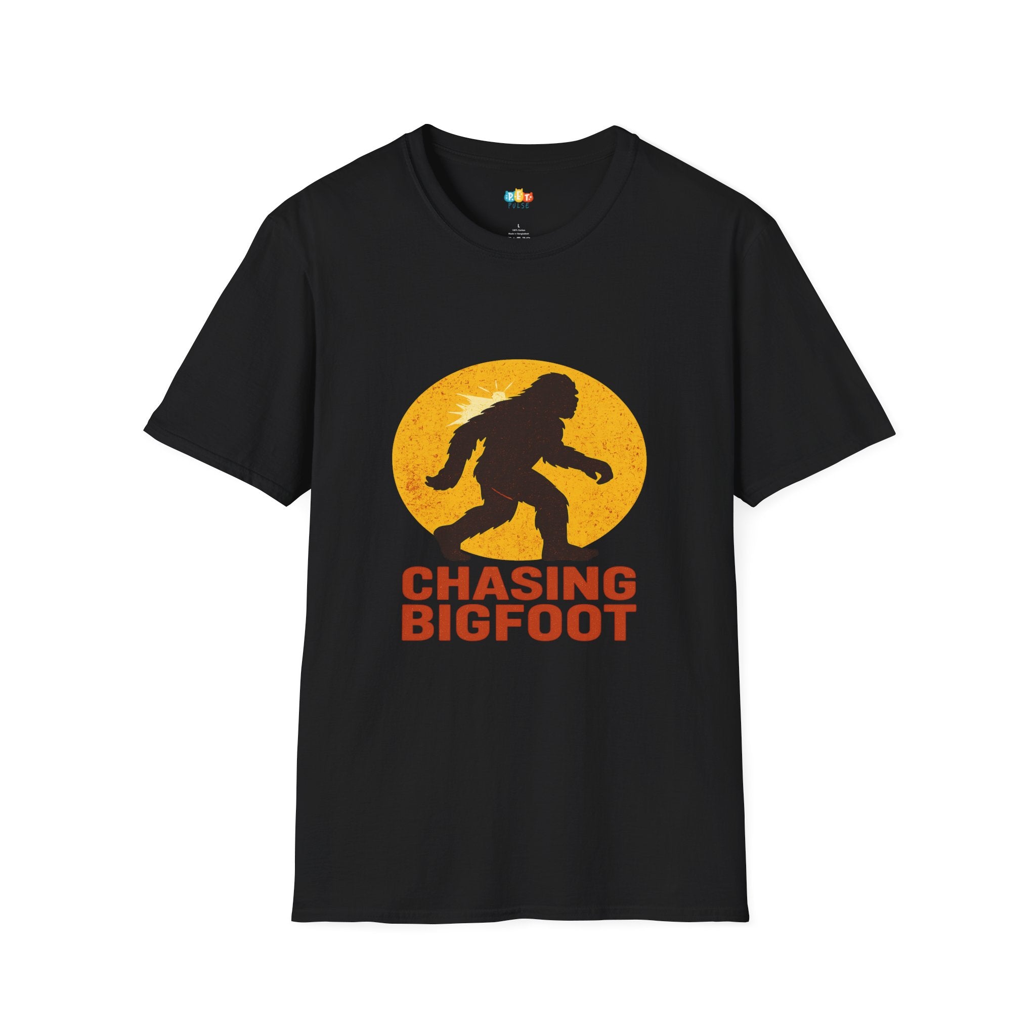 Chasing Bigfoot T-Shirt - Funny Sasquatch Hunter Cryptid Search Adventure Vintage Retro Sun Tee