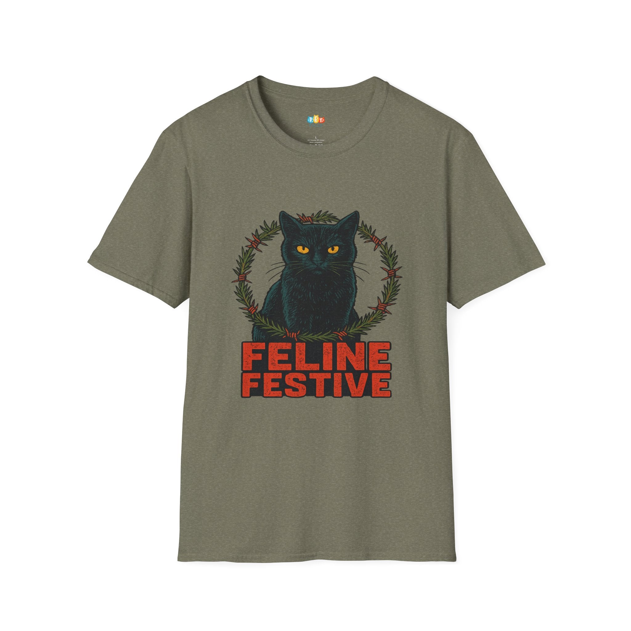 Feline Festive Christmas T-Shirt - Black Cat Holiday Wreath Vintage Christmas Spirit Xmas Tee
