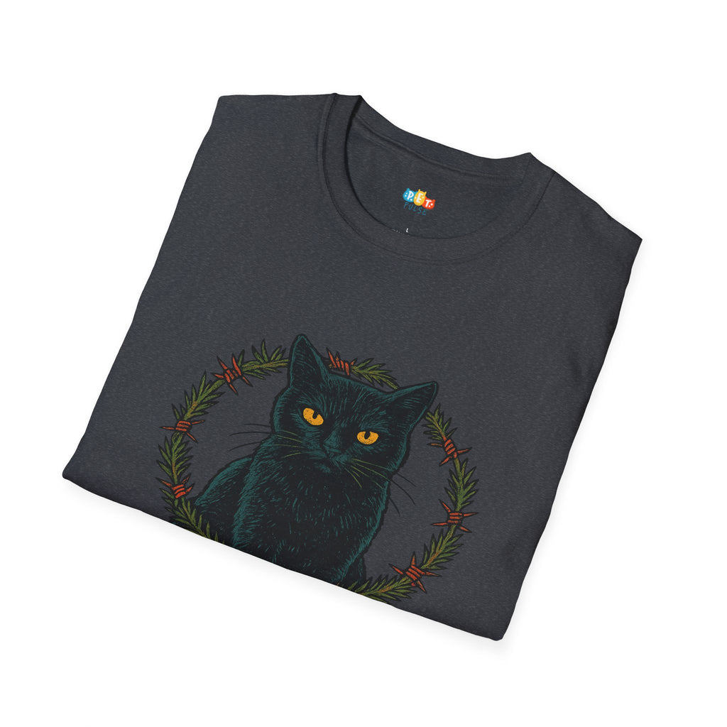 Feline Festive Christmas T-Shirt - Black Cat Holiday Wreath Vintage Christmas Spirit Xmas Tee