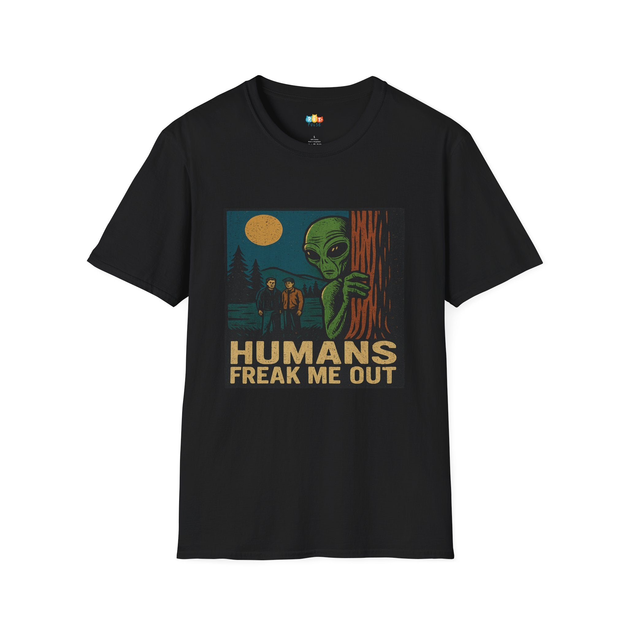 Humans Freak Me Out Alien T-Shirt - Funny UFO Hiding Behind Tree Scared Alien Space Humor Tee