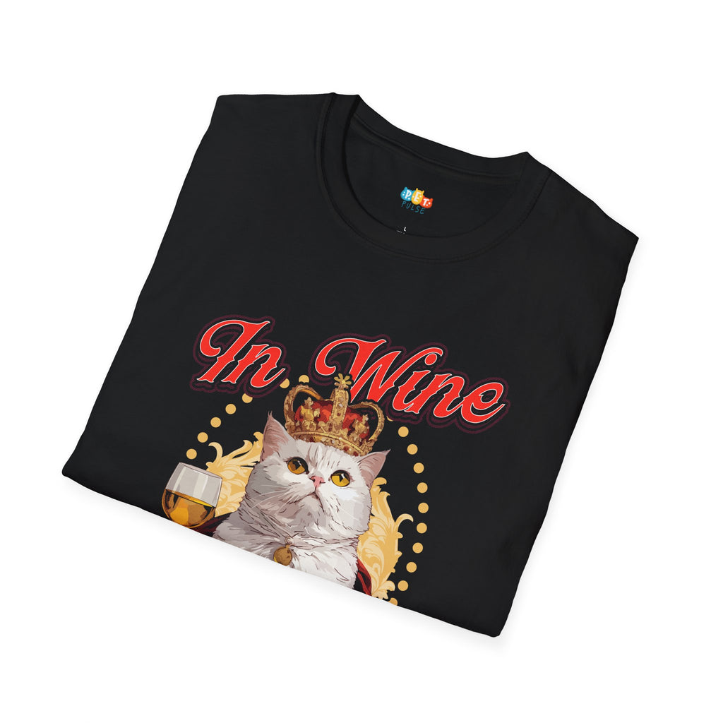 In Wine And Cats T-Shirt - Funny Cat Queen Wine Lover Royal Feline Wine Time Crown Cat Mom Graphic Tee